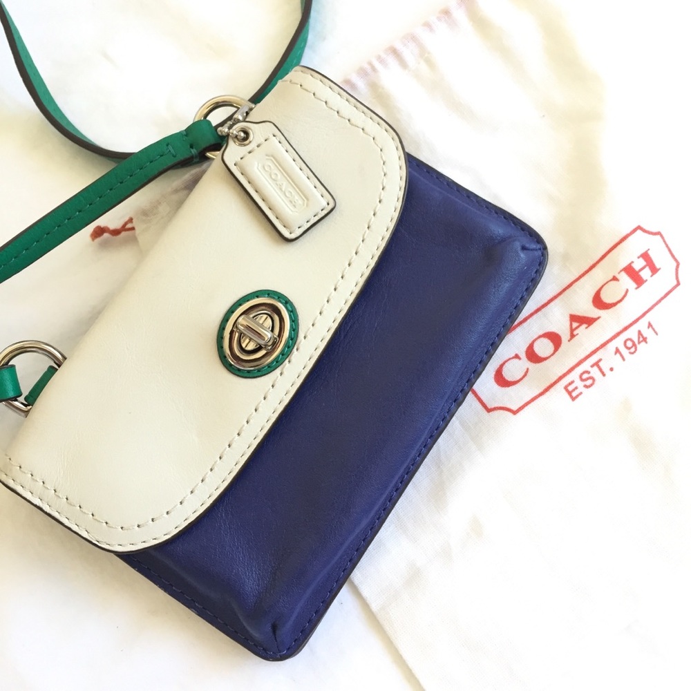 NWOT Coach Crossbody Wallet Purse